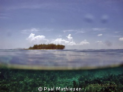The picture was taken at snorkeling. Used G11, Canon House. by Paal Mathiesen 